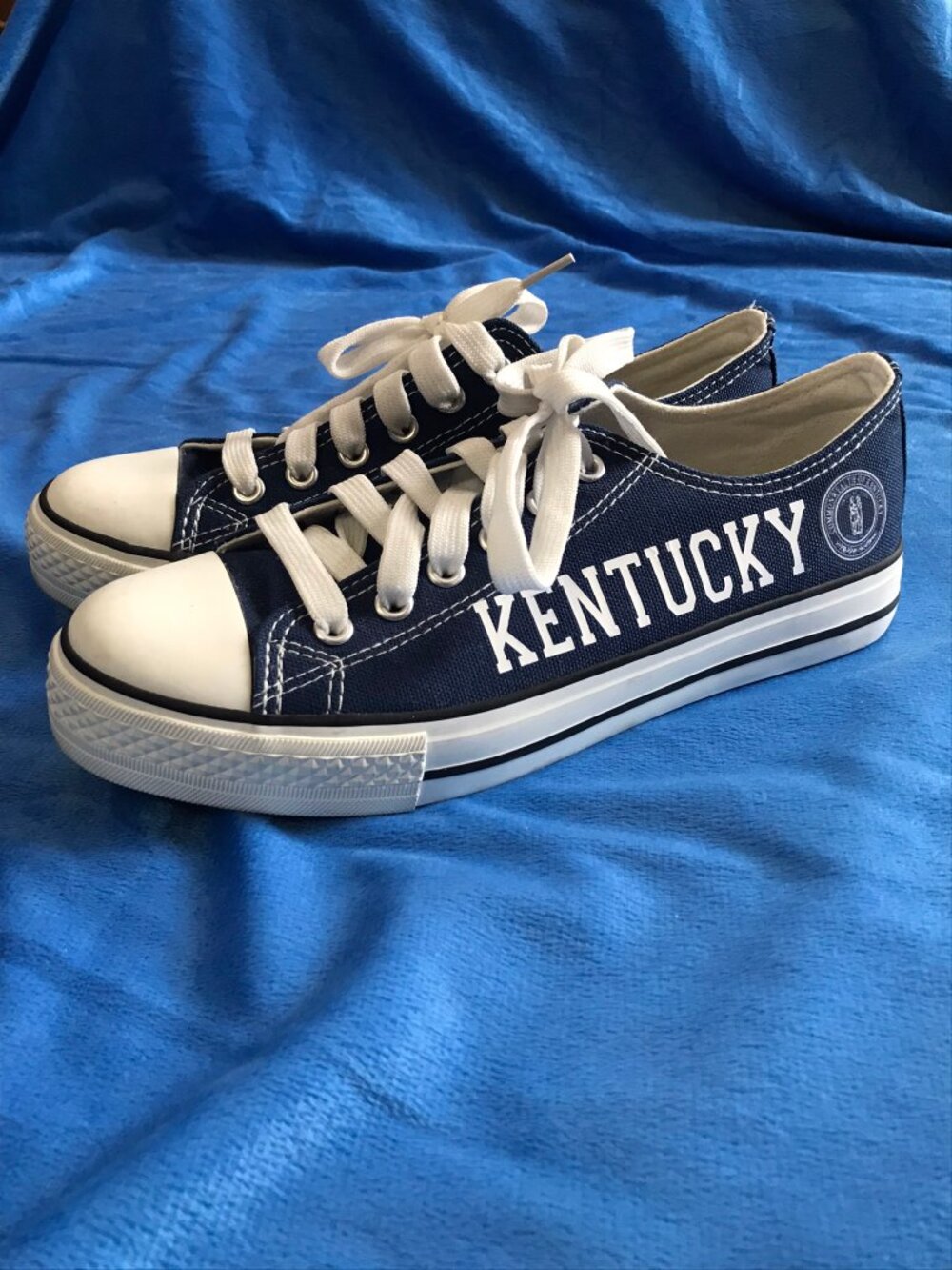 E-Lov State of Kentucky Womens Shoes Size EU 39 (US 8.5)